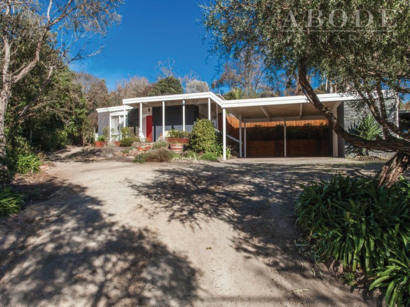 32 Somers Avenue, Mount Martha Sold by Abode Peninsula - image 1