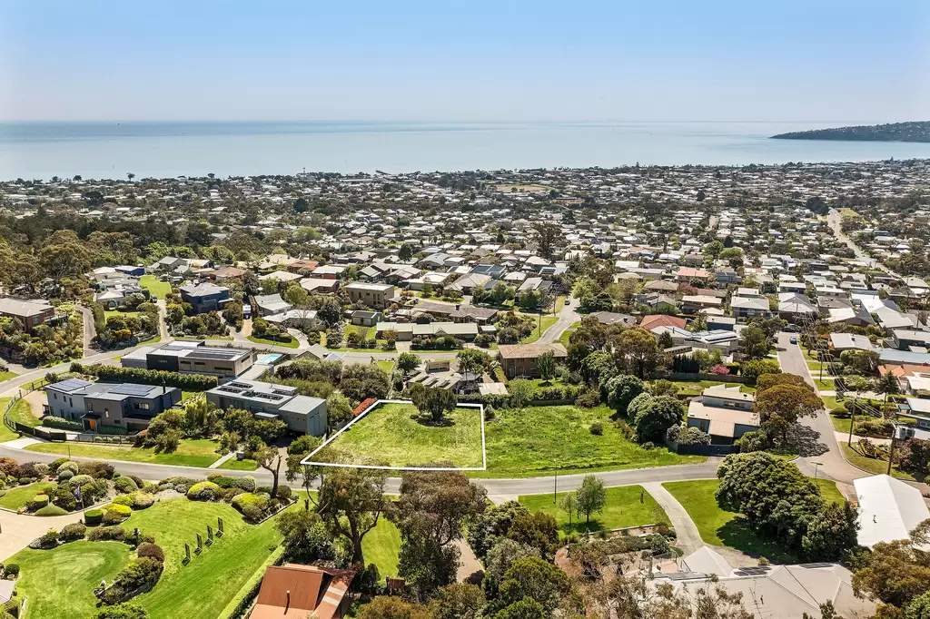 4 Somerset Drive, Dromana Sold by Abode Peninsula