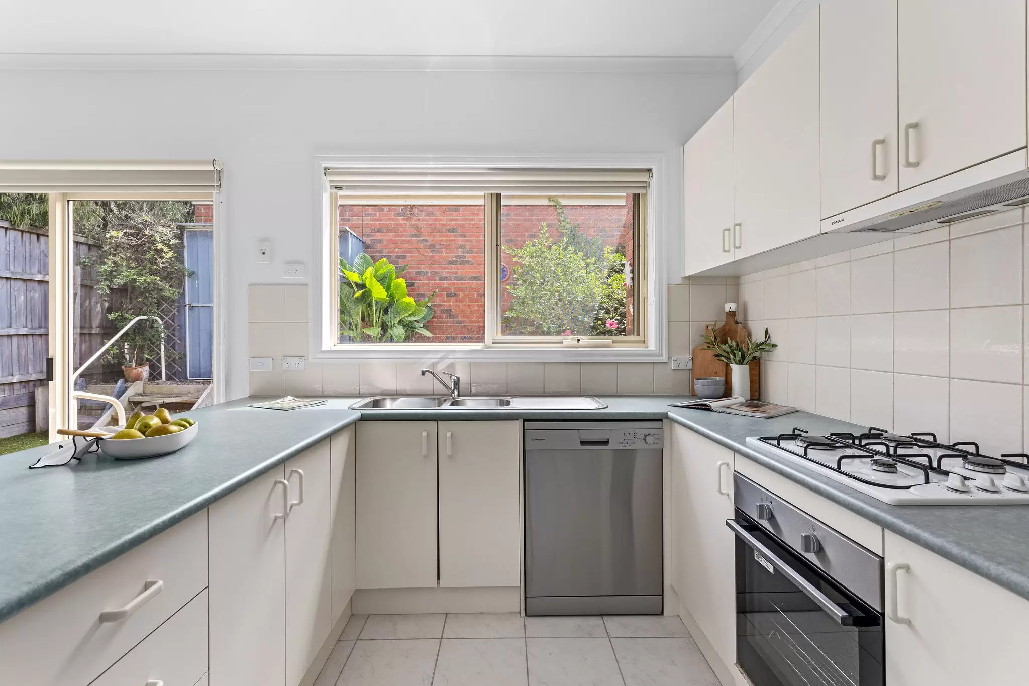 2/19 Venice Street, Mornington Sold by Abode Peninsula - image 4