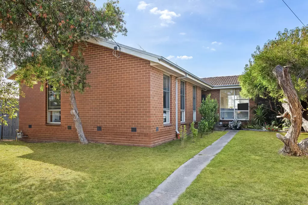 3 Windarra Court, Mornington Sold by Abode Peninsula