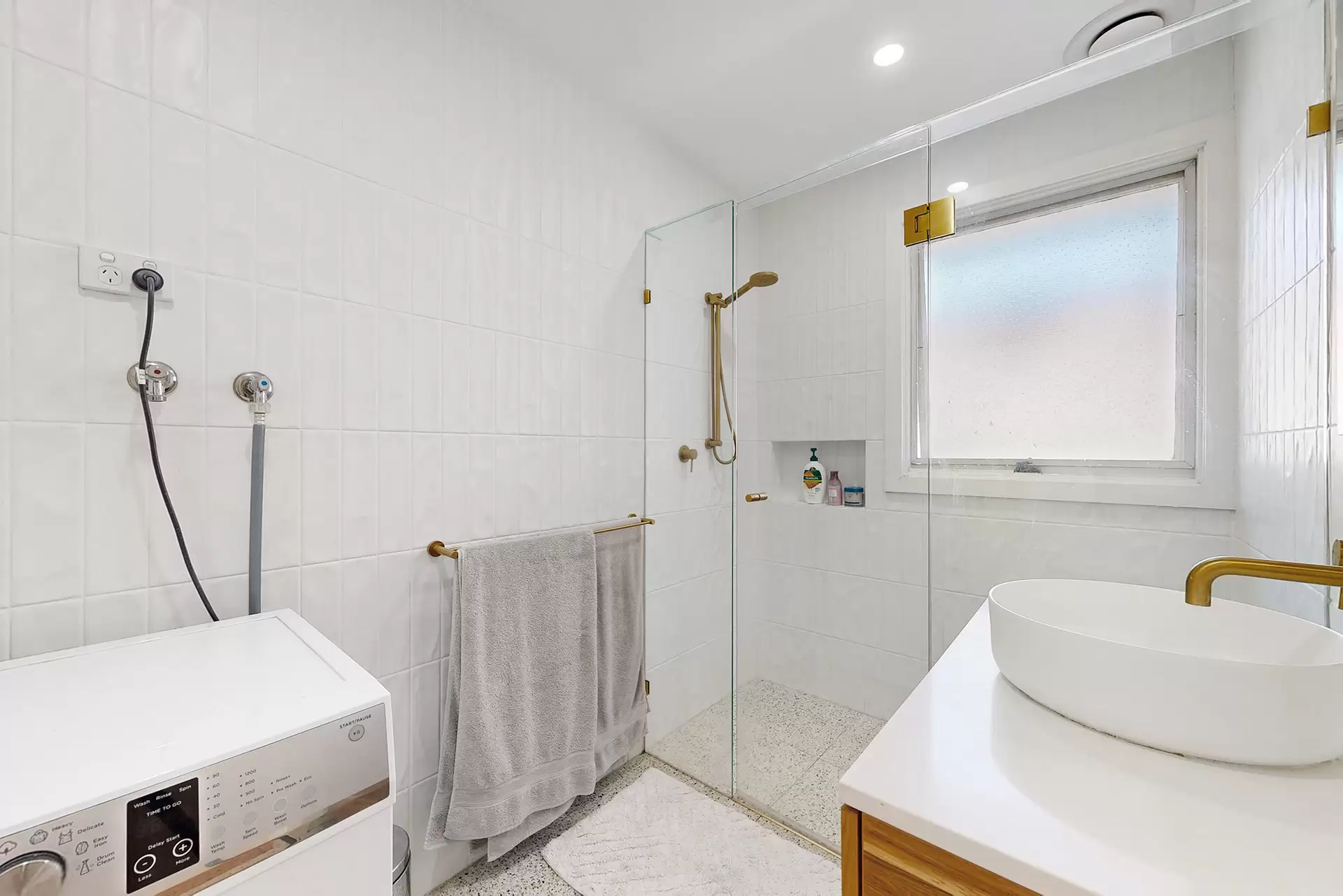 2/823 Nepean Highway, Mornington Leased by Abode Peninsula - image 1