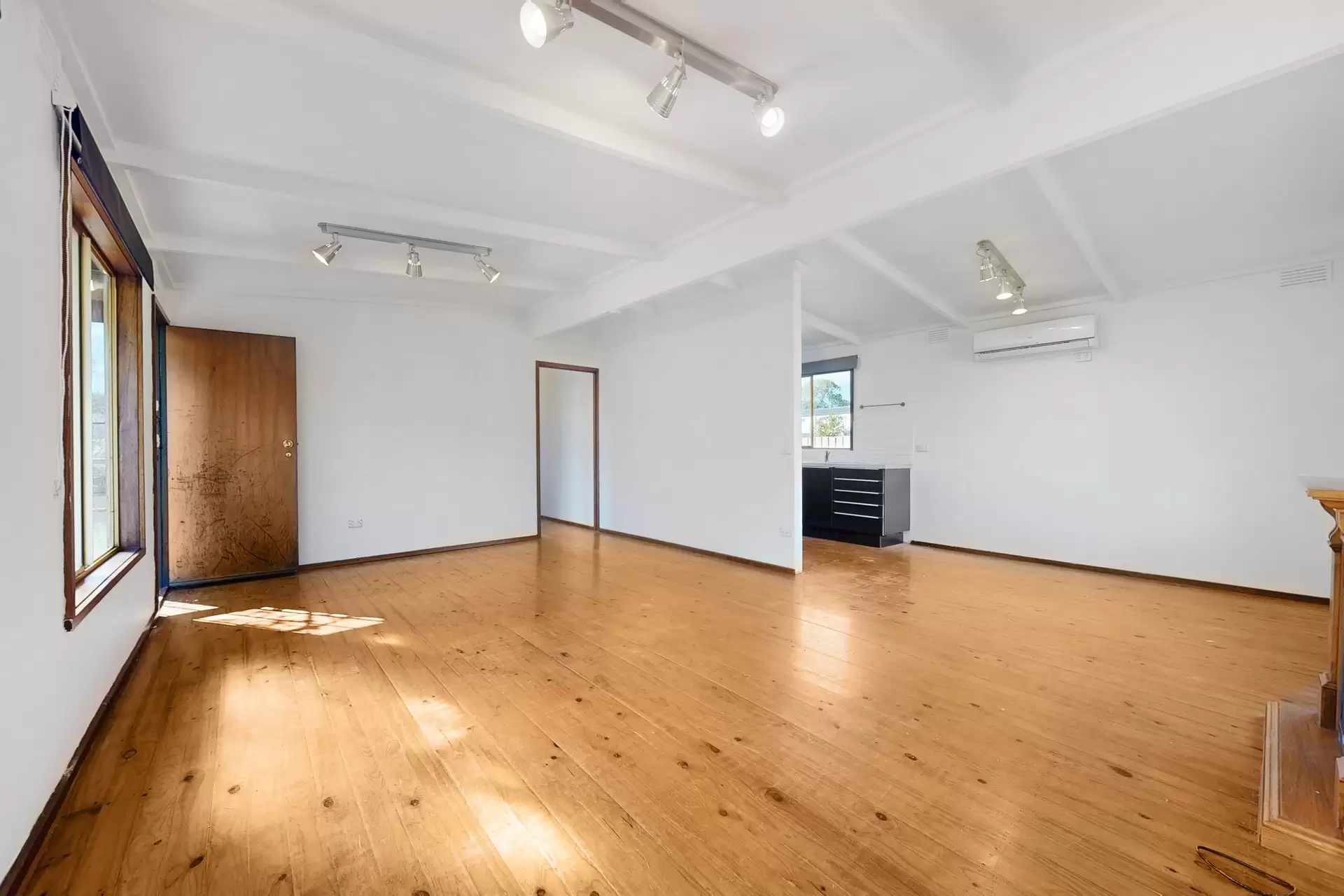 39 Graeme Street, Dromana Leased by Abode Peninsula - image 1