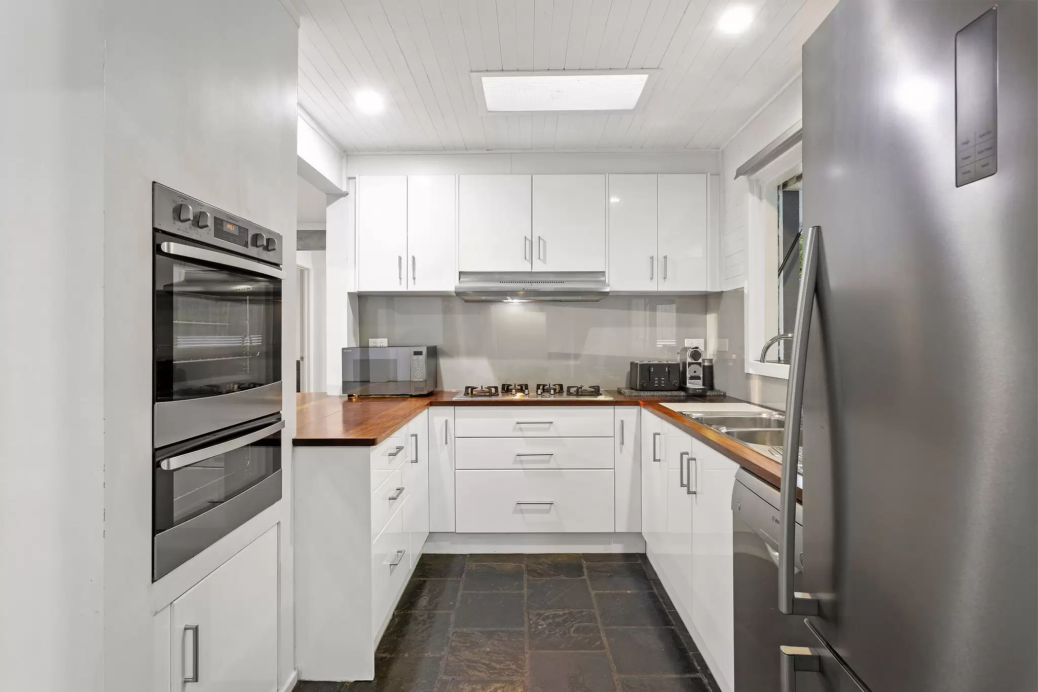 2 Somerset Drive, Mount Martha Leased by Abode Peninsula - image 2