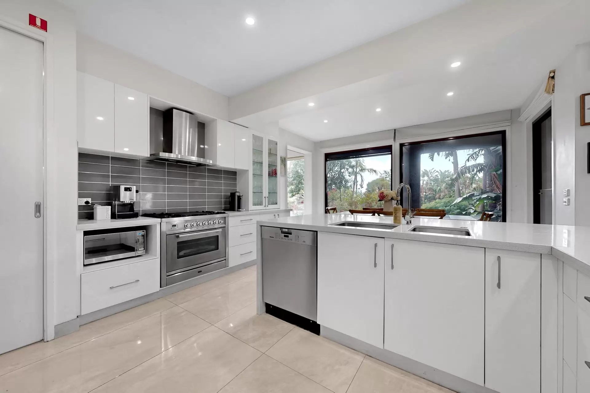 47 Old Mornington Road, Mount Eliza Leased by Abode Peninsula - image 1