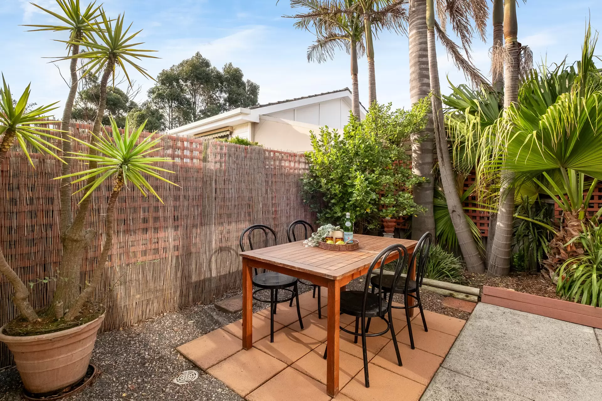 4 Pender Avenue, Mornington Sold by Abode Peninsula - image 1
