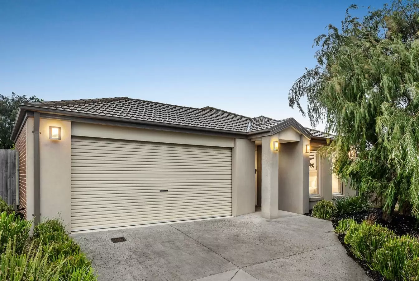 187 Dunns Road, Mount Martha Leased by Abode Peninsula - image 1
