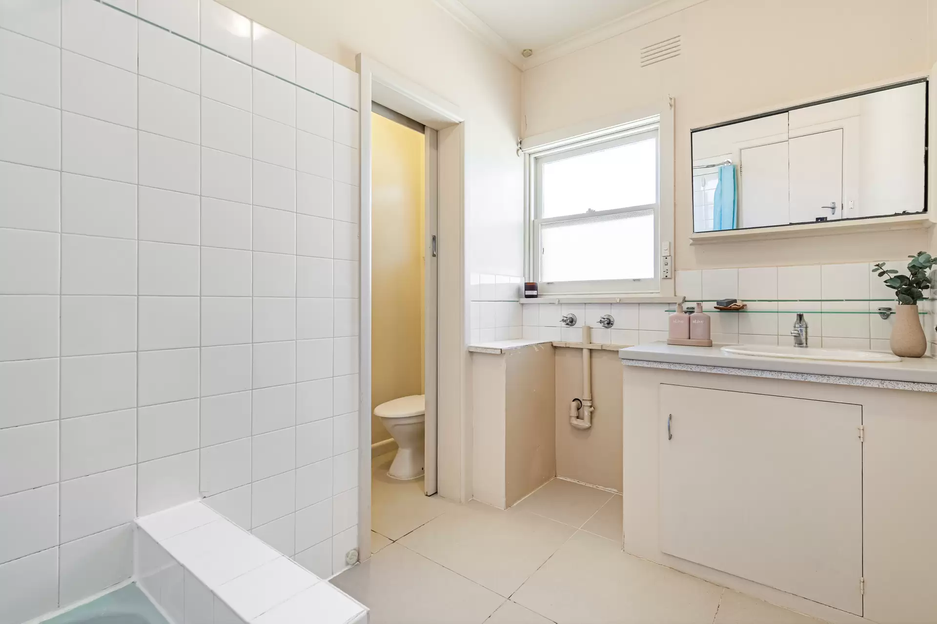 6/5 Barkly Street, Mornington Sold by Abode Peninsula - image 1